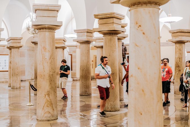 Washington DC in One Day: Guided Sightseeing Tour - Georgetown and the Potomac River cruise: the seasonal payoff