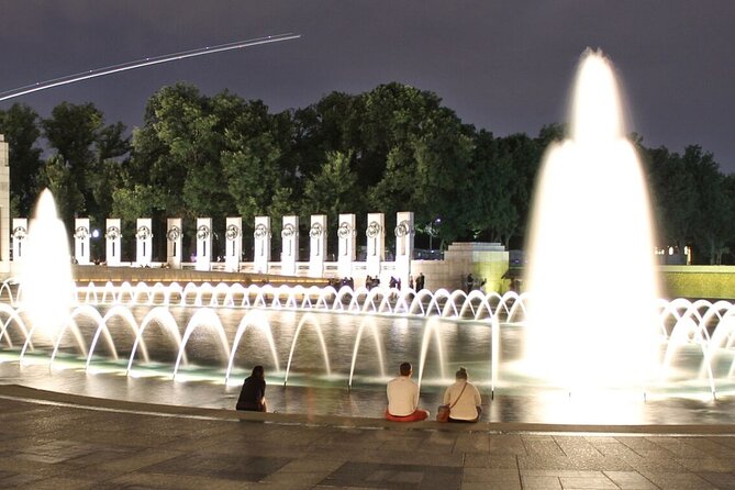 Washington DC Moonlight Tour by Electric Cart - Washington Monument, Holocaust Memorial, and the Tidal Basin Glow