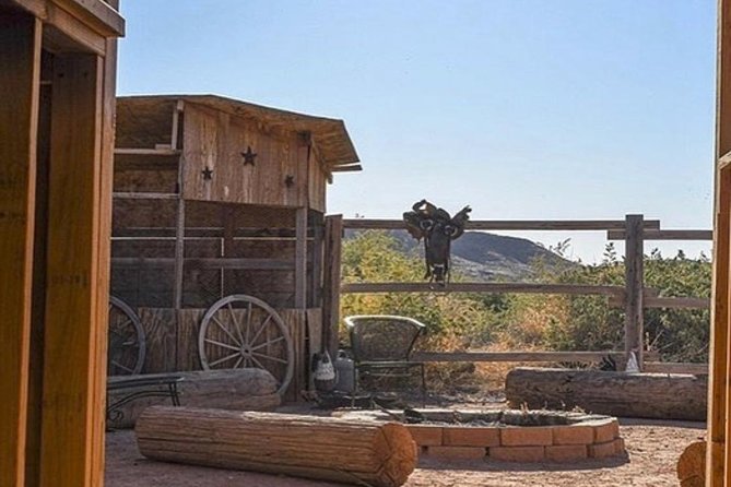 Wild West Sunset Horseback Ride with Dinner from Las Vegas - The campfire and stargazing: when the sky becomes the main event