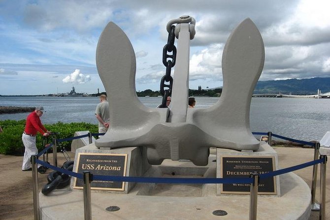 WWII Pearl Harbor Heroes Deluxe Tour - USS Arizona Memorial: Timed Access, Boat Launch Options, and Strict Rules