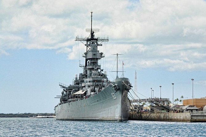 WWII Pearl Harbor Heroes Deluxe Tour - Pearl Harbor Historic Sites Visitor Center: One Last View and a Cooler Pace
