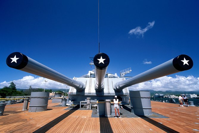 WWII Pearl Harbor Heroes Deluxe Tour - Pearl Harbor National Memorial: Getting Oriented Before You Honor the Fallen