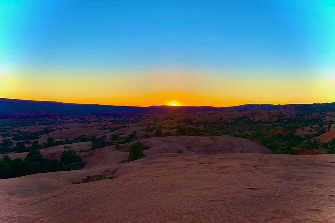 You-Drive 4x4 UTV Adventure–Hell’s Revenge & Fins N’ Things, Moab - Sunset Timing: Why the Last Part of the Ride Hits Hard